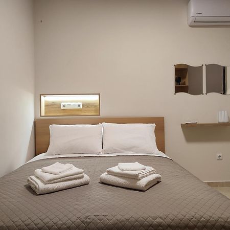Niriides Apartments 포르토헬리 객실 사진