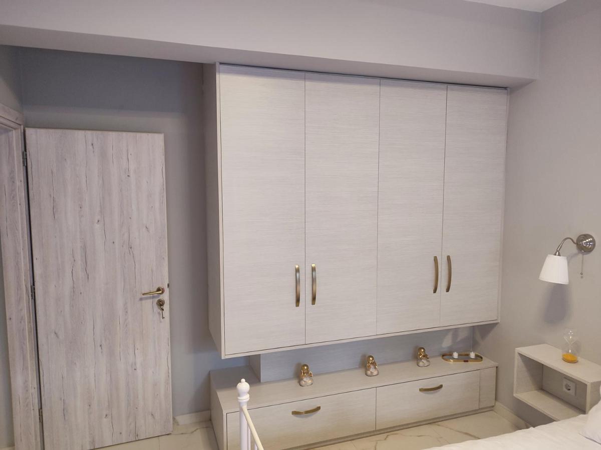 Niriides Apartments 포르토헬리 외부 사진