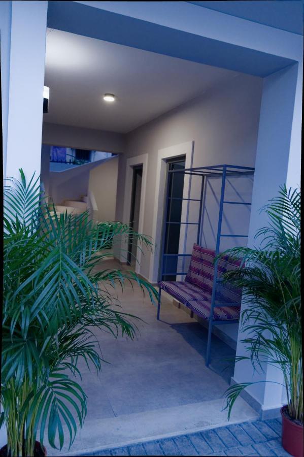 Niriides Apartments 포르토헬리 외부 사진