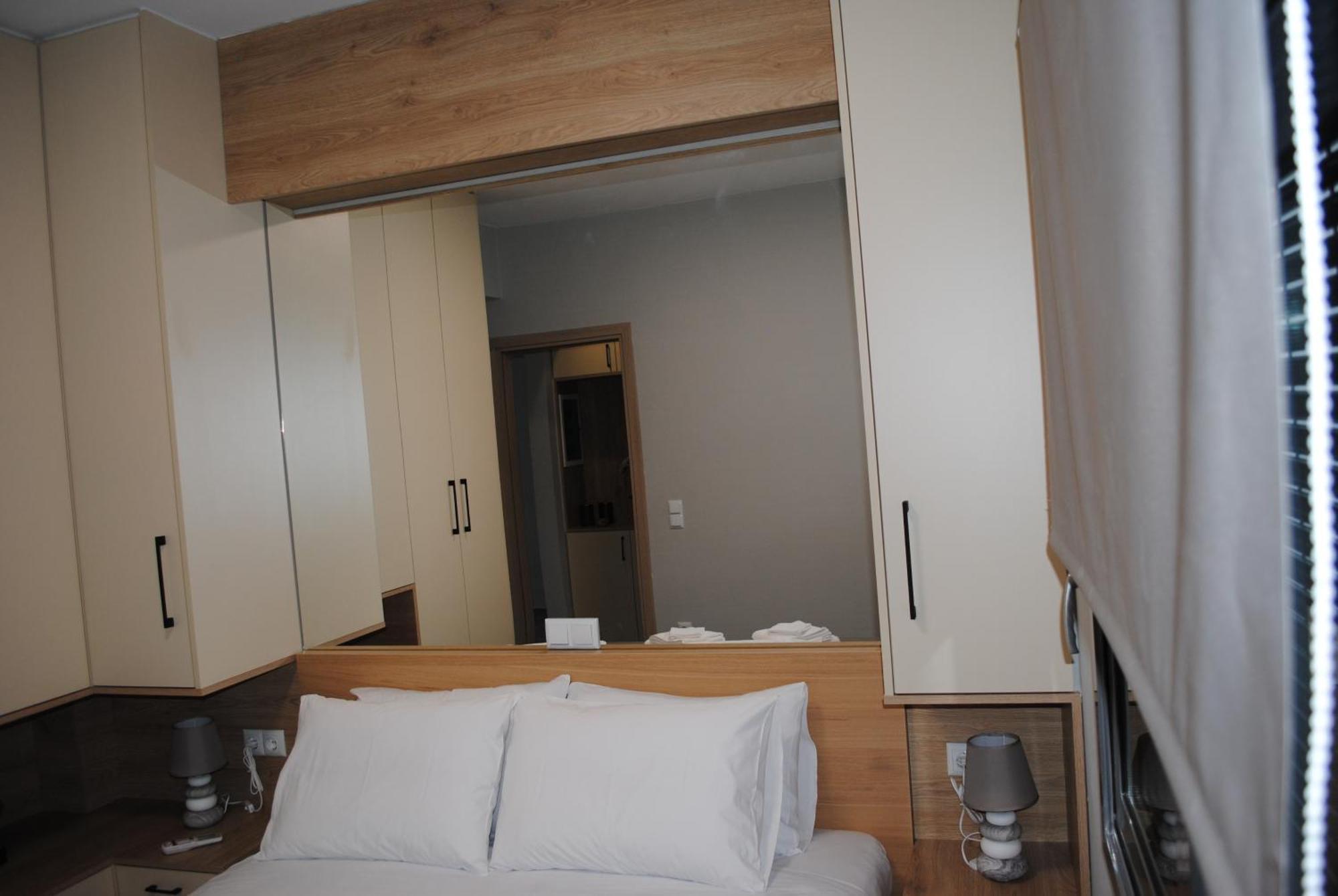 Niriides Apartments 포르토헬리 외부 사진
