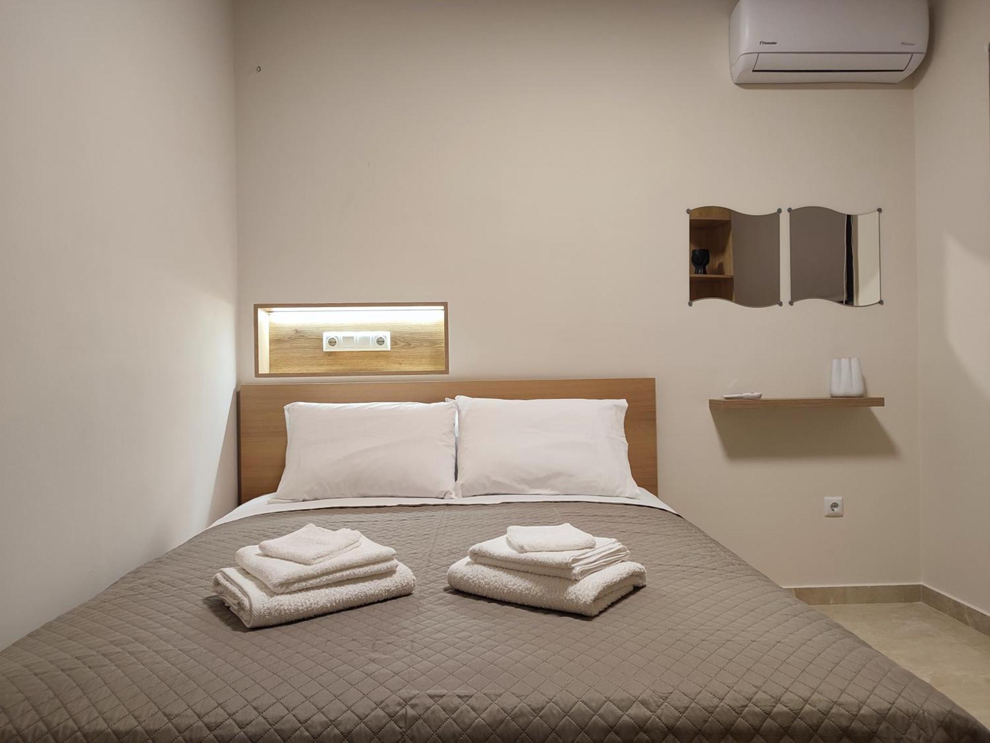 Niriides Apartments 포르토헬리 객실 사진