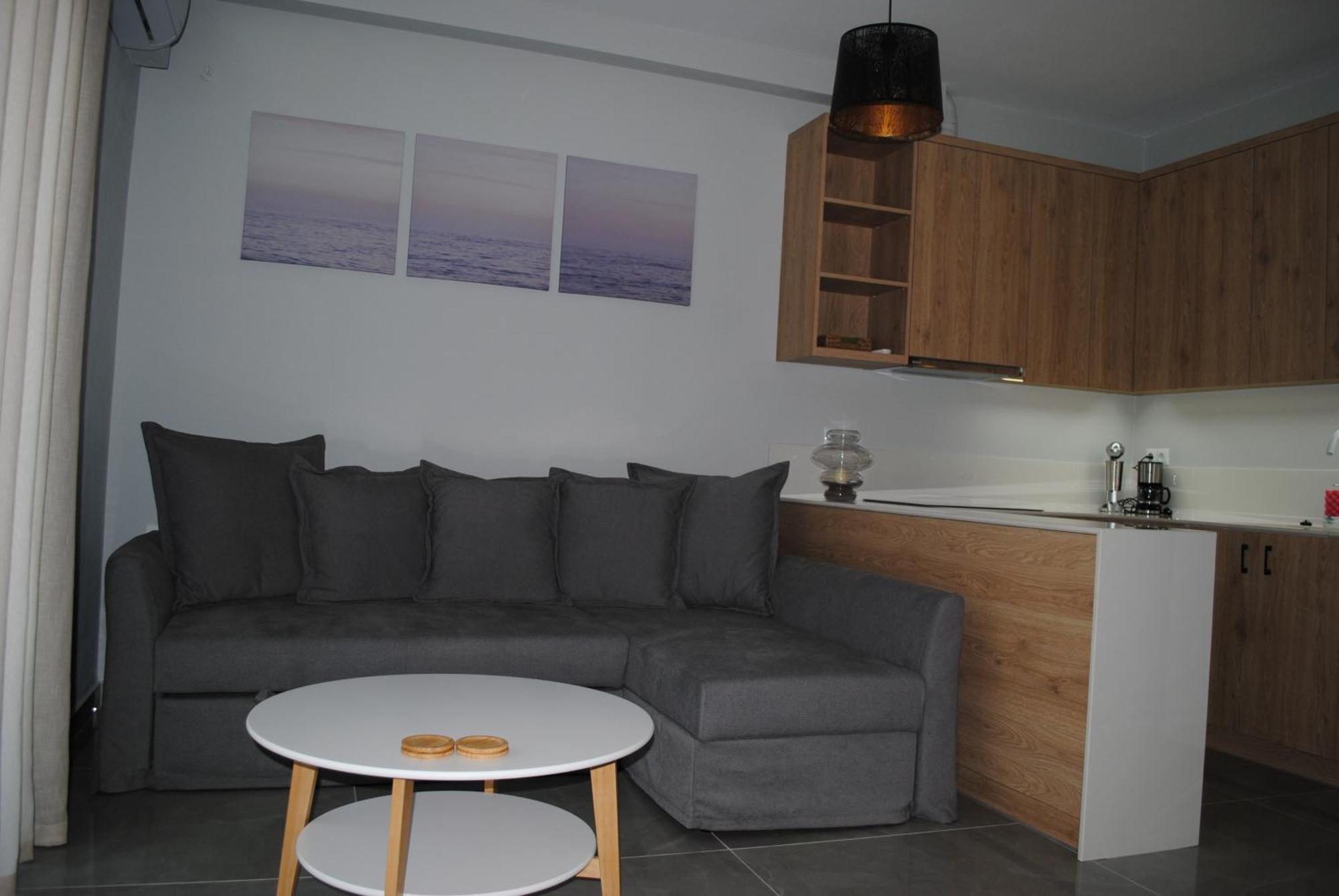 Niriides Apartments 포르토헬리 외부 사진